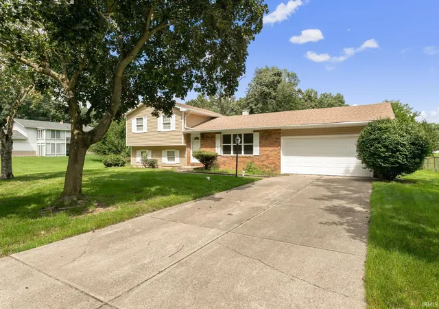 Photo 2 of Manufactured home for sale at 16765 Valley Frg Ln, Granger, IN 46530 | MLS# 202633948 | Listing updated on 2026-09-04