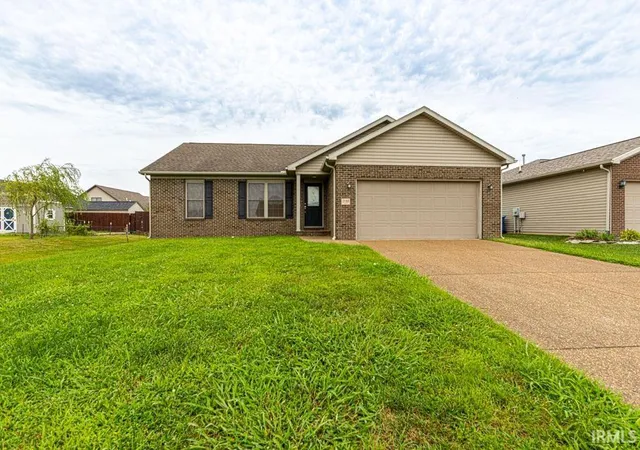 Photo 1 of Sale Pending at 3940 Eagle Watch Dr, Evansville, IN 47725 | MLS# 202633950 | Listing updated on 2026-08-26
