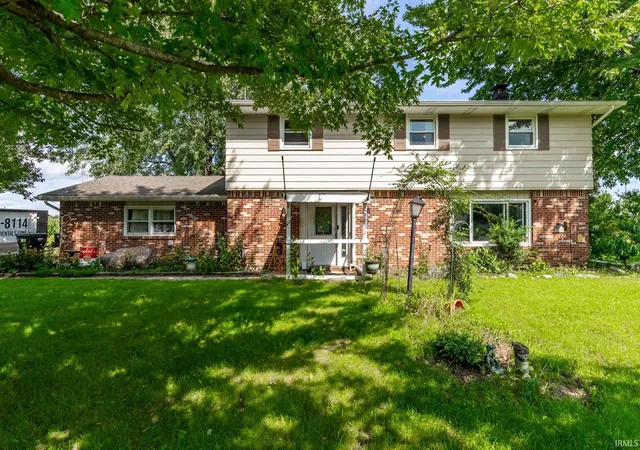 Photo 1 of Sale Pending at 910 Georgian Dr, New Haven, IN 46774 | MLS# 202633953 | Listing updated on 2026-08-23