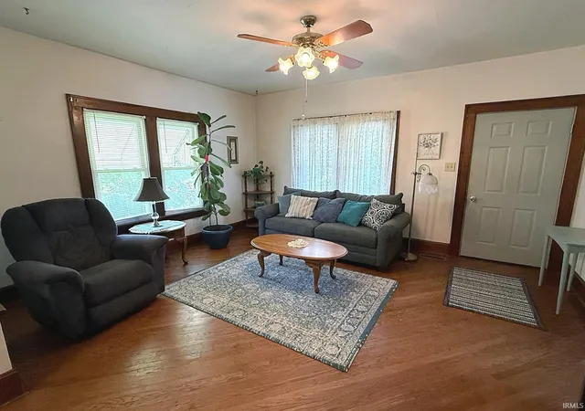 Photo 4 of Sale Pending at 1305 State St, Washington, IN 47501 | MLS# 202633955 | Listing updated on 2026-08-27