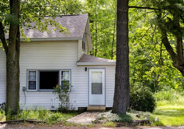 Photo 3 of Manufactured On Land at 29179 County Rd 10, Elkhart, IN 46514 | MLS# 202633961 |  | Sold on 2026-09-14