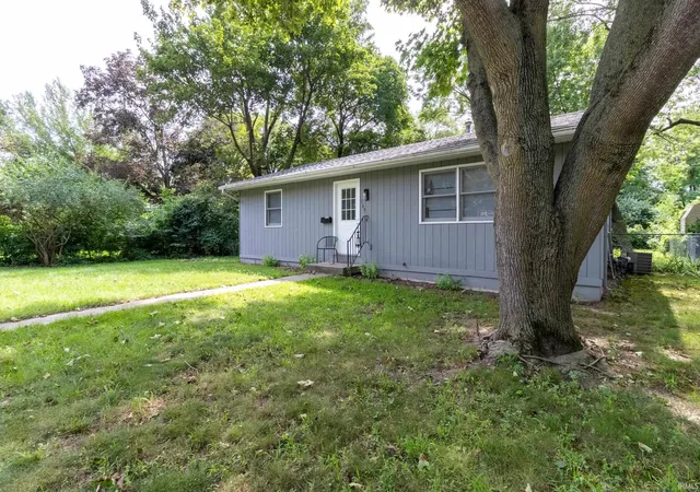Photo 2 of Manufactured home for sale at 149 Union St, Elkhart, IN 46516 | MLS# 202633967 | Listing updated on 2026-09-18