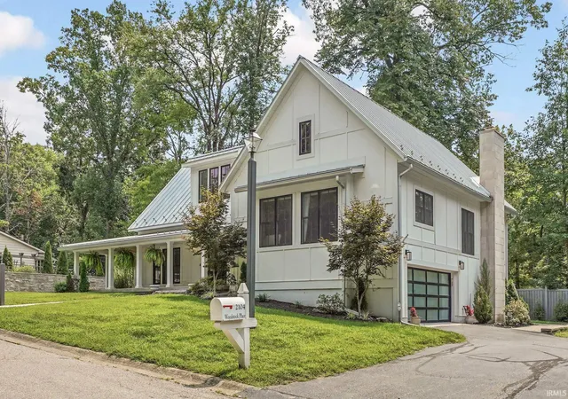 Photo 2 of Manufactured home for sale at 2104 E Woodstock Pl, Bloomington, IN 47401 | MLS# 202633970 | Listing updated on 2026-09-10