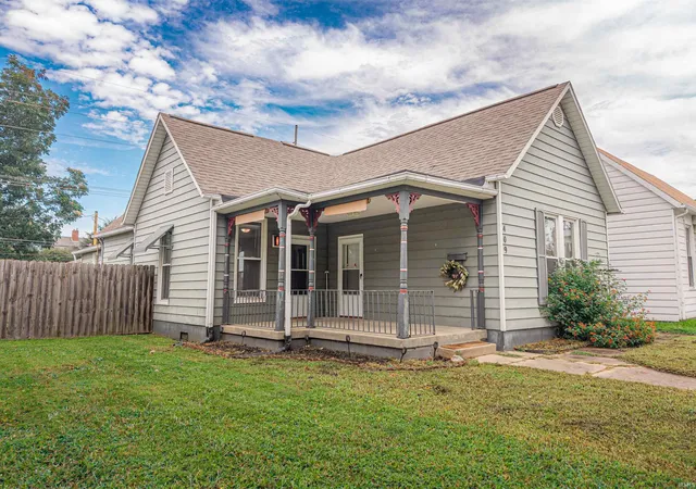 Photo 1 of Manufactured home for sale at 409 E Water St, Mount Vernon, IN 47620 | MLS# 202633971 | Listing updated on 2026-08-25