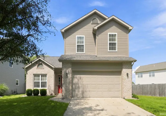 Photo 2 of Sale Pending at 3825 Stanton Hall Pkwy, Fort Wayne, IN 46815 | MLS# 202633983 | Listing updated on 2026-09-06