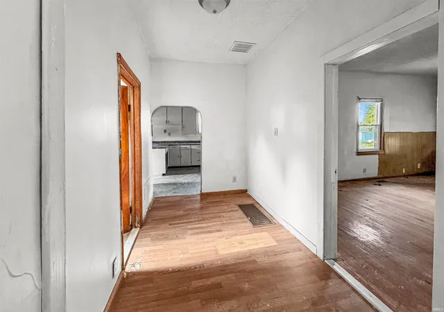 Photo 3 of Manufactured home for sale at 101 W Walnut St, Wingate, IN 47994 | MLS# 202633986 | Listing updated on 2026-08-20