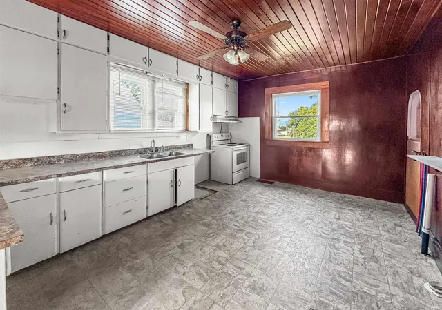 Photo 4 of Manufactured home for sale at 101 W Walnut St, Wingate, IN 47994 | MLS# 202633986 | Listing updated on 2026-08-20