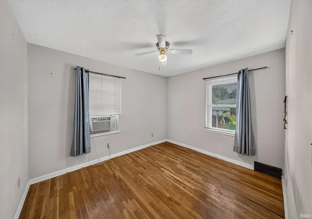 Photo 4 of Manufactured home for sale at 2121 Homewood Ave, Mishawaka, IN 46544 | MLS# 202633988 | Listing updated on 2026-08-31