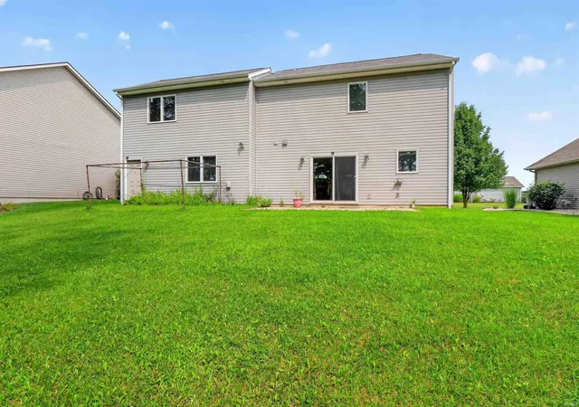 Photo 2 of Manufactured home for sale at 2251 Laurelwood Dr, Warsaw, IN 46580 | MLS# 202633997 | Listing updated on 2026-08-20