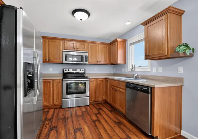 Photo 3 of Manufactured home for sale at 2251 Laurelwood Dr, Warsaw, IN 46580 | MLS# 202633997 | Listing updated on 2026-08-20