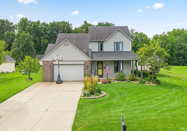 Photo 1 of Sale Pending at 6408 E Edgewood Dr, Churubusco, IN 46723 | MLS# 202634005 | Listing updated on 2026-08-28