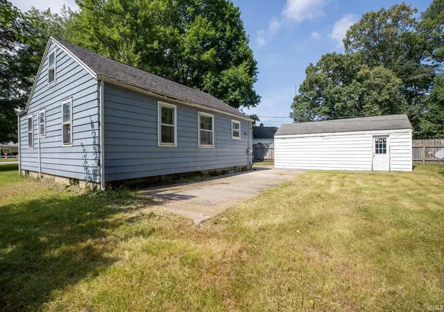 Photo 3 of Sale Pending at 1125 Lincolnway E, Plymouth, IN 46563 | MLS# 202634026 | Listing updated on 2026-08-22