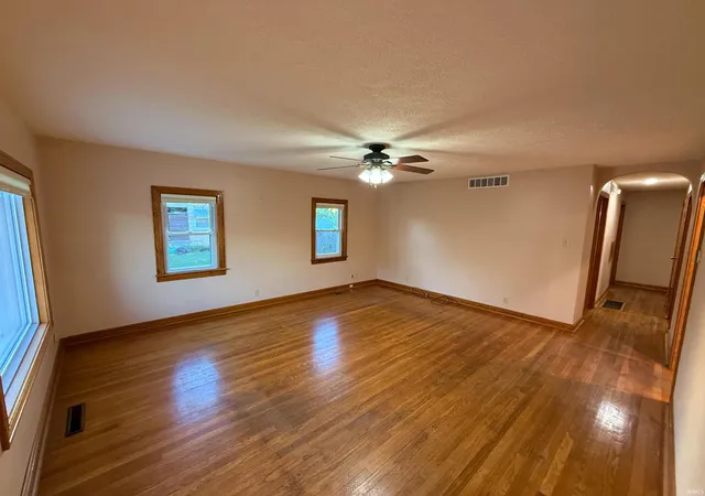 Photo 2 of Sale Pending at 202 Dewey Ave, Washington, IN 47501 | MLS# 202634028 | Listing updated on 2026-09-02