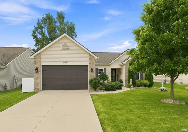 Photo 1 of Sale Pending at 10928 Calera Psge, Roanoke, IN 46783 | MLS# 202634036 | Listing updated on 2026-08-27