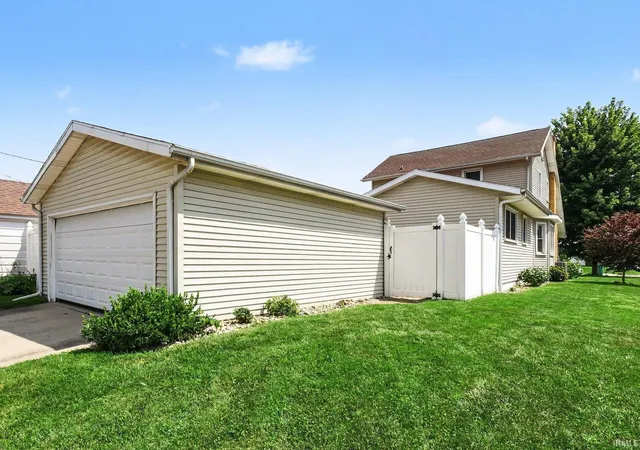 Photo 3 of Manufactured home for sale at 301 N Victoria St, Mishawaka, IN 46544 | MLS# 202634045 | Listing updated on 2026-09-01