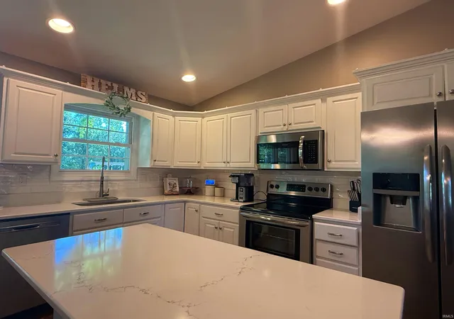 Photo 4 of Sale Pending at 13 Ter Park Dr, Washington, IN 47501 | MLS# 202634060 | Listing updated on 2026-08-31