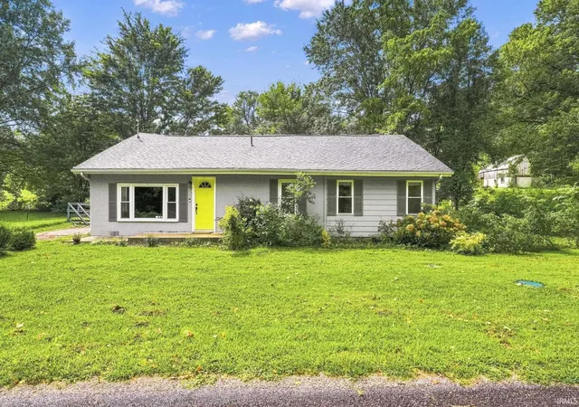 Manufactured home for sale at 1426 S State Rd 135, Nashville, IN 47448 | MLS# 202634061
