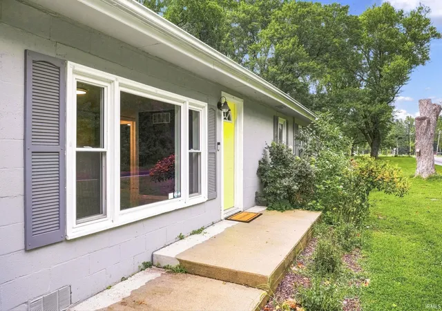 Photo 3 of Manufactured home for sale at 1426 S State Rd 135, Nashville, IN 47448 | MLS# 202634061 | Listing updated on 2026-09-16