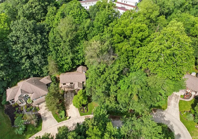 Photo 39 of Condo for sale at 1621 N Little River Ct, Huntington, IN 46750 | MLS# 202634064 | Listing updated on 2026-10-04