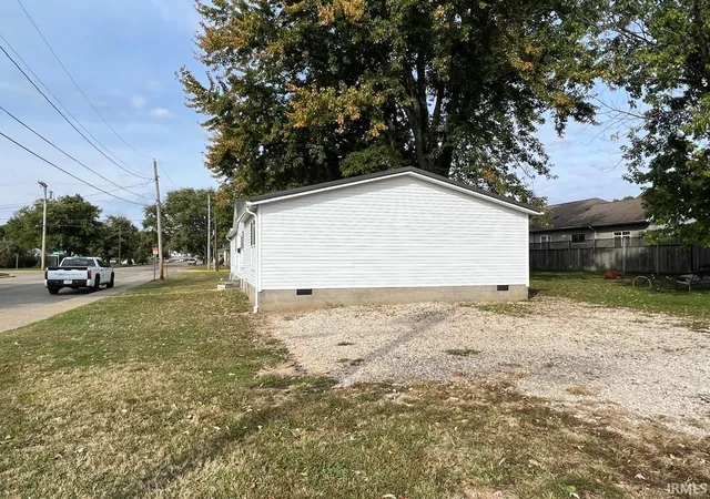 Photo 3 of Manufactured home for sale at 704 E 1st Street, Huntingburg, IN 47542 | MLS# 202634074 | Listing updated on 2026-08-21