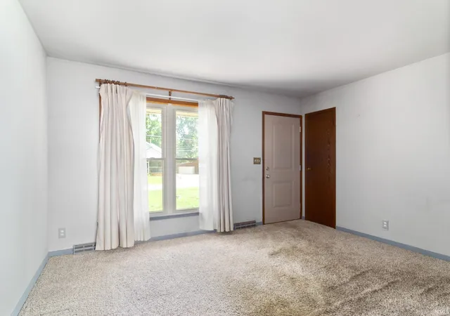 Photo 2 of Manufactured home for sale at 10910 Saint Wendel Rd, Evansville, IN 47720 | MLS# 202634087 | Listing updated on 2026-09-01