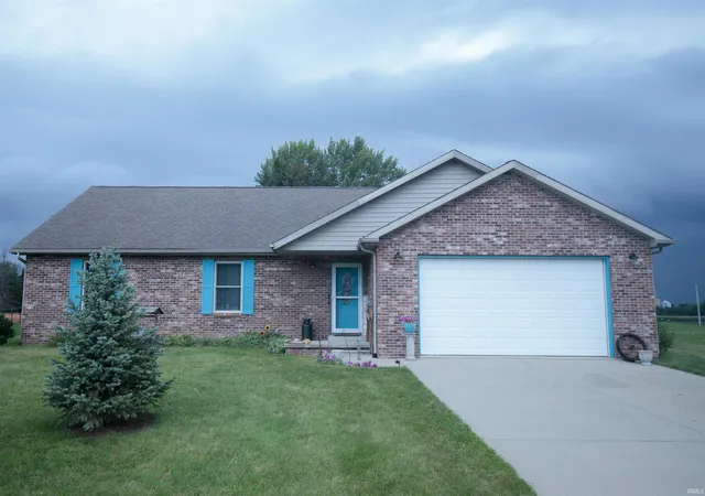 Manufactured home for sale at 7844 Pauley Ct, Russiaville, IN 46979 | MLS# 202634094