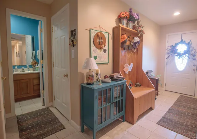 Photo 2 of Manufactured home for sale at 7844 Pauley Ct, Russiaville, IN 46979 | MLS# 202634094 | Listing updated on 2026-09-21