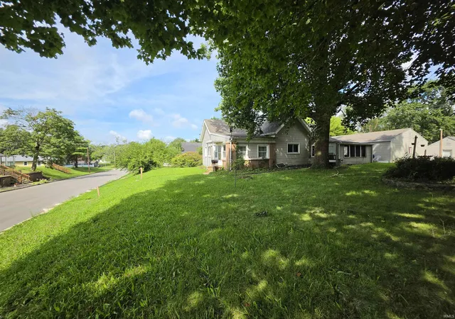 Photo 3 of Manufactured home for sale at 709 E Sherman St, Marion, IN 46952 | MLS# 202634099 | Listing updated on 2026-09-17