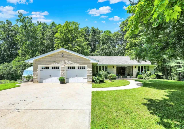 Photo 1 of Manufactured home for sale at 8178 S Old State Rd 37, Bloomington, IN 47403 | MLS# 202634100 | Listing updated on 2026-08-20