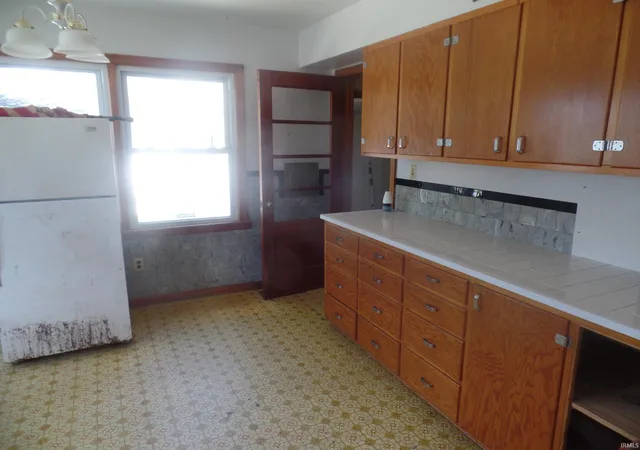 Photo 4 of Manufactured home for sale at 121 S Lewis St, Bloomfield, IN 47424 | MLS# 202634111 | Listing updated on 2026-09-23