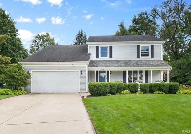 Photo 1 of Sale Pending at 1854 Acorn Ln, Mishawaka, IN 46544 | MLS# 202634127 | Listing updated on 2026-09-14