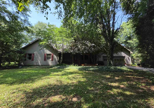 Photo 2 of Manufactured home for sale at 2101 S Sievers Rd, Vincennes, IN 47591 | MLS# 202634130 | Listing updated on 2026-08-21