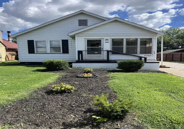 Photo 1 of Manufactured home for sale at 825 E Negley Ave, Evansville, IN 47711 | MLS# 202634134 | Listing updated on 2026-08-20