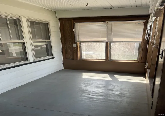 Photo 3 of Manufactured home for sale at 825 E Negley Ave, Evansville, IN 47711 | MLS# 202634134 | Listing updated on 2026-08-20