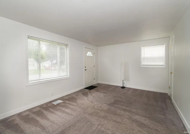 Photo 3 of Sale Pending at 908 Dover Dr, South Bend, IN 46614 | MLS# 202634143 | Listing updated on 2026-09-11