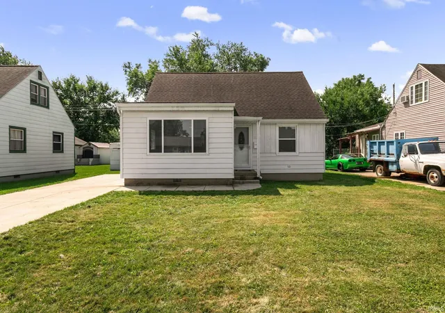 Manufactured home for sale at 4606 Meadow Ln, South Bend, IN 46619-4127 | MLS# 202634144