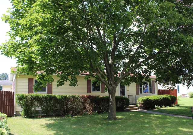 Photo 1 of Manufactured home for sale at 313 N West St, Milford, IN 46542 | MLS# 202634150 | Listing updated on 2026-10-06