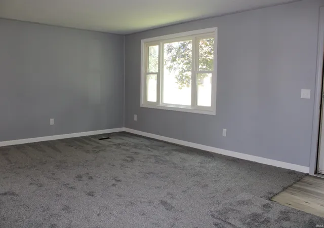 Photo 3 of Manufactured home for sale at 313 N West St, Milford, IN 46542 | MLS# 202634150 | Listing updated on 2026-10-06