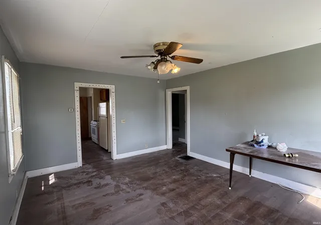 Photo 3 of Manufactured home for sale at 507 E S C St, Gas City, IN 46933 | MLS# 202634159 | Listing updated on 2026-09-13