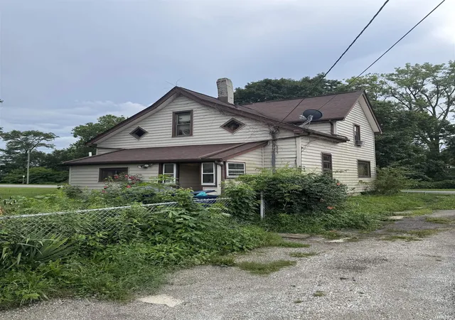 Photo 2 of Manufactured home for sale at 1212 N Washington St, Marion, IN 46952 | MLS# 202634176 | Listing updated on 2026-09-15