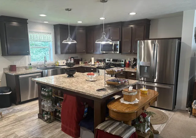 Photo 2 of Manufactured home for sale at 375 Bass Hvn Ln, Spencer, IN 47460 | MLS# 202634177 | Listing updated on 2026-09-04