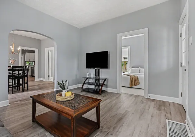 Photo 3 of Sale Pending at 1628 Catalpa Ave, South Bend, IN 46613 | MLS# 202634188 | Listing updated on 2026-08-29