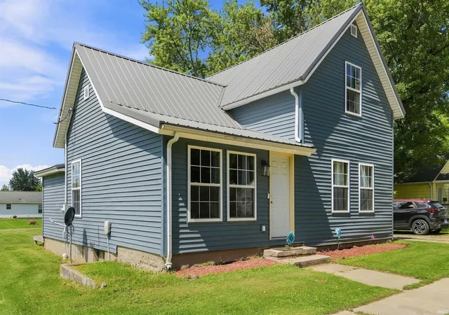 Photo 2 of Sale Pending at 712 N Cavin St, Ligonier, IN 46767 | MLS# 202634189 | Listing updated on 2026-09-16