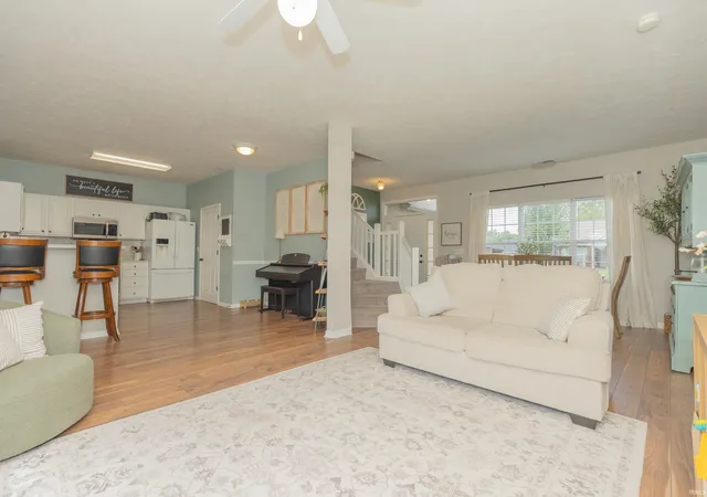 Photo 3 of Manufactured home for sale at 5961 Bryanna Ct, Newburgh, IN 47630 | MLS# 202634194 | Listing updated on 2026-09-24