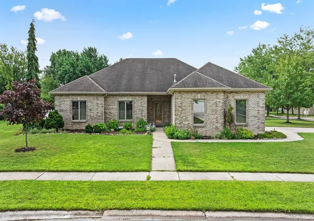 Photo 1 of Sale Pending at 9429 Fireside Ct, Fort Wayne, IN 46804 | MLS# 202634205 | Listing updated on 2026-09-17