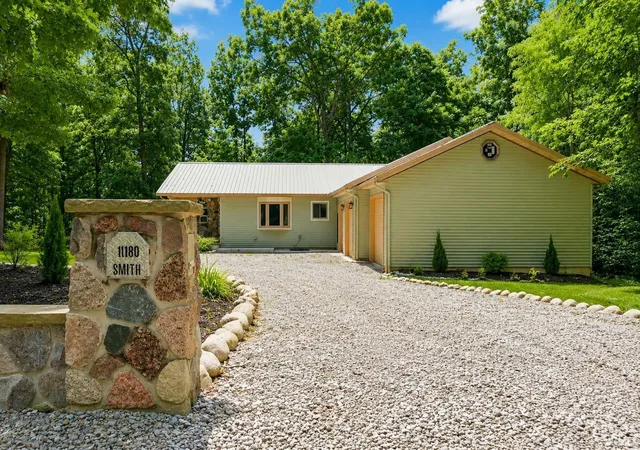 Photo 1 of Manufactured home for sale at 1080 North Shore Dr, Rome City, IN 46784 | MLS# 202634207 | Listing updated on 2026-09-17