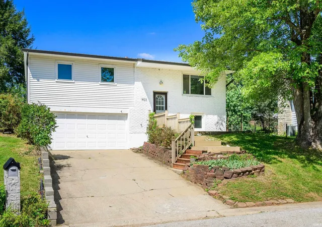 Photo 1 of Manufactured home for sale at 1423 E Dunstan Dr, Bloomington, IN 47401 | MLS# 202634212 | Listing updated on 2026-09-07