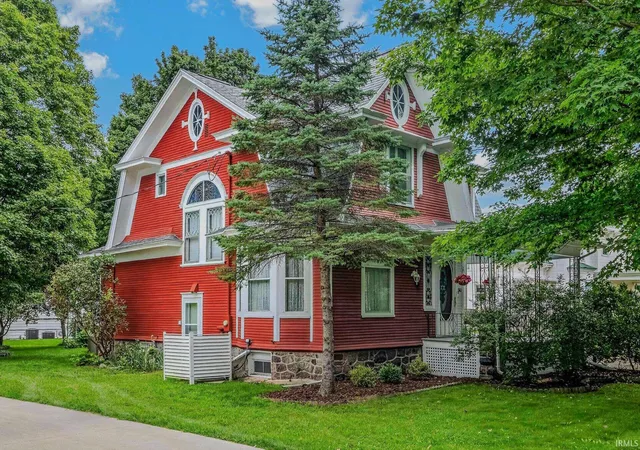 Photo 2 of Sale Pending at 310 W Spring St, Lagrange, IN 46761 | MLS# 202634217 | Listing updated on 2026-10-05