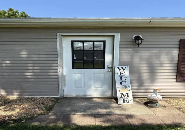 Photo 3 of Sale Pending at 2118 W Tower Rd, Williamsport, IN 47993 | MLS# 202634227 | Listing updated on 2026-08-26