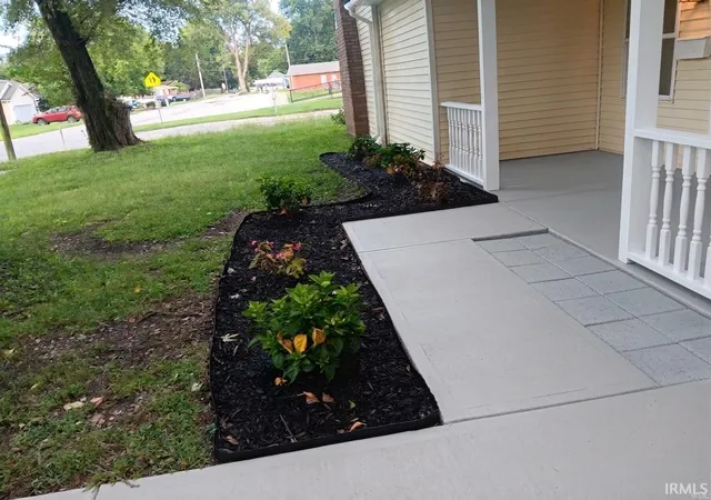 Photo 2 of Manufactured home for sale at 2825 Park St, Terre Haute, IN 47803 | MLS# 202634238 | Listing updated on 2026-09-02